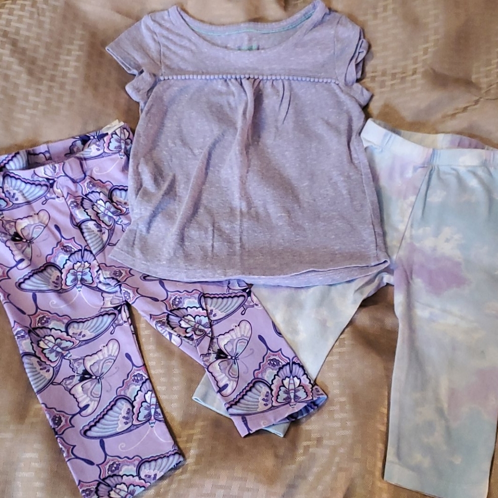 3T t shirt and Capri leggings